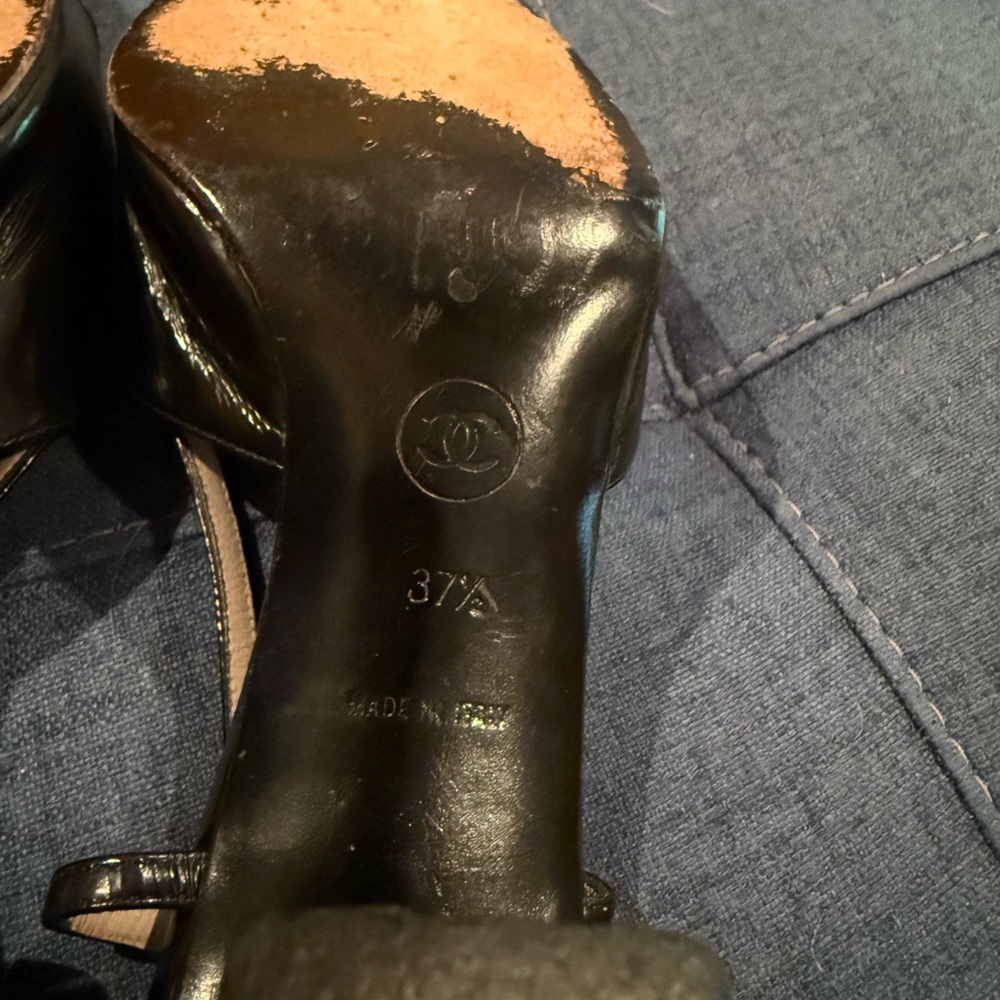 EUC Vintage 90’s Chanel Slingback Leather Spectator Pumps - Picture 7 of 7